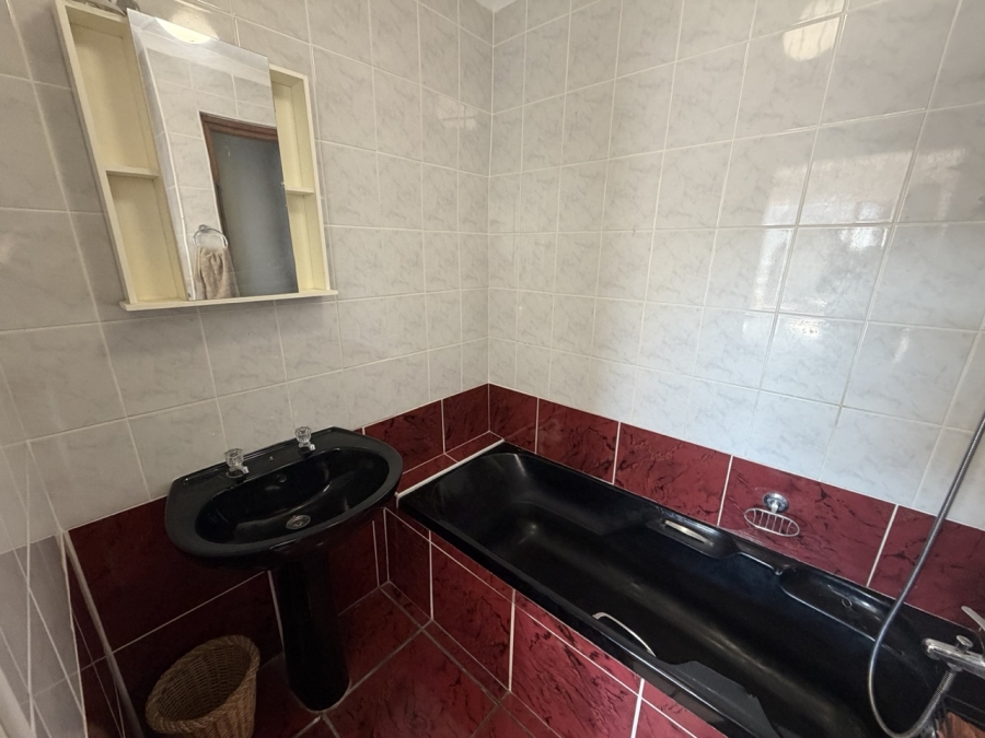 3 Bedroom Property for Sale in Heiderand Western Cape